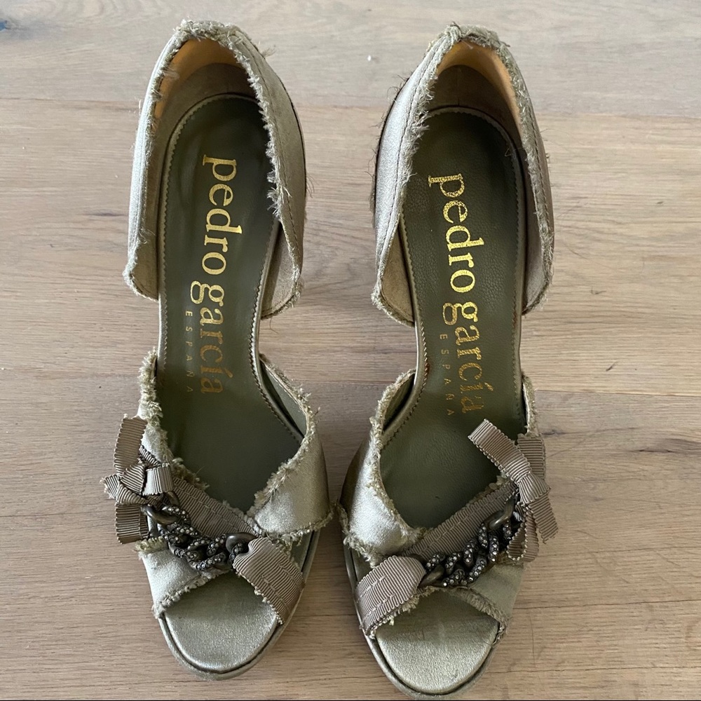 Pedro Garcia Satin  Dorsay Pumps